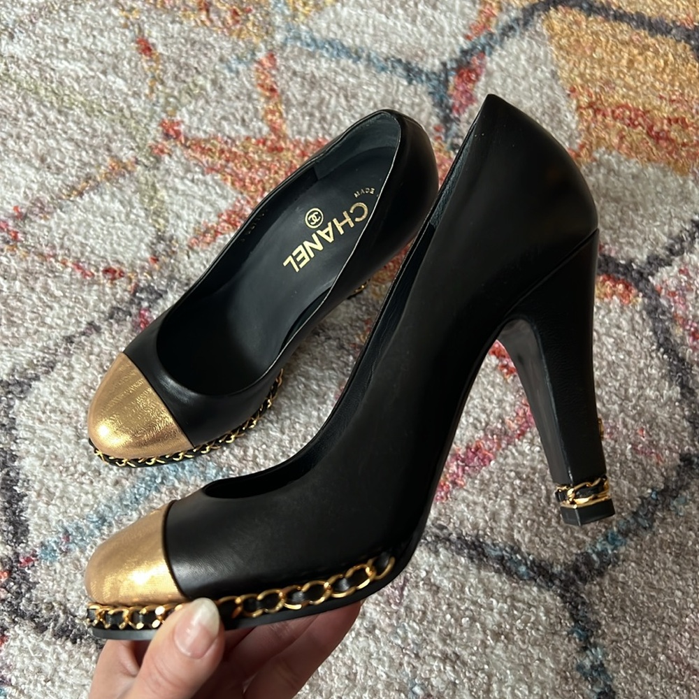 CHANEL Black Leather Pumps with Gold Toe & Chain Trim